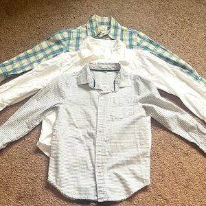 Pack of three button up shirts - size 6/7